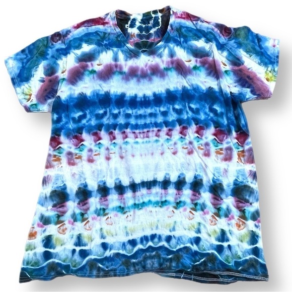 Hand tie dyed tshirt cosmic egg psychedelic kaleidoscope vneck 2XL blue - Picture 1 of 8